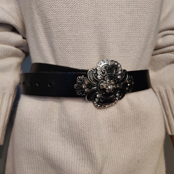 Landes Signature Embellished Buckle Leather Belt main image 4